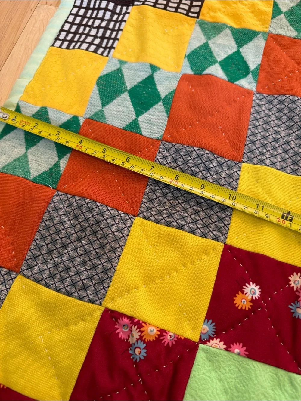 Quilt-Vintage 70’s Patchwork Polyester Bedspread-90” x 70”-Twin/Full-Read